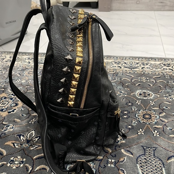 MCM backpack - Picture 4 of 6